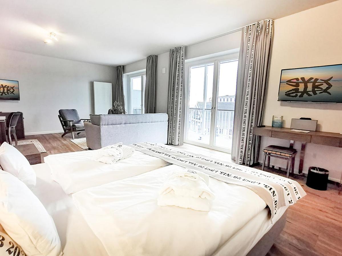 Готель Easy Living Ліст Екстер'єр фото