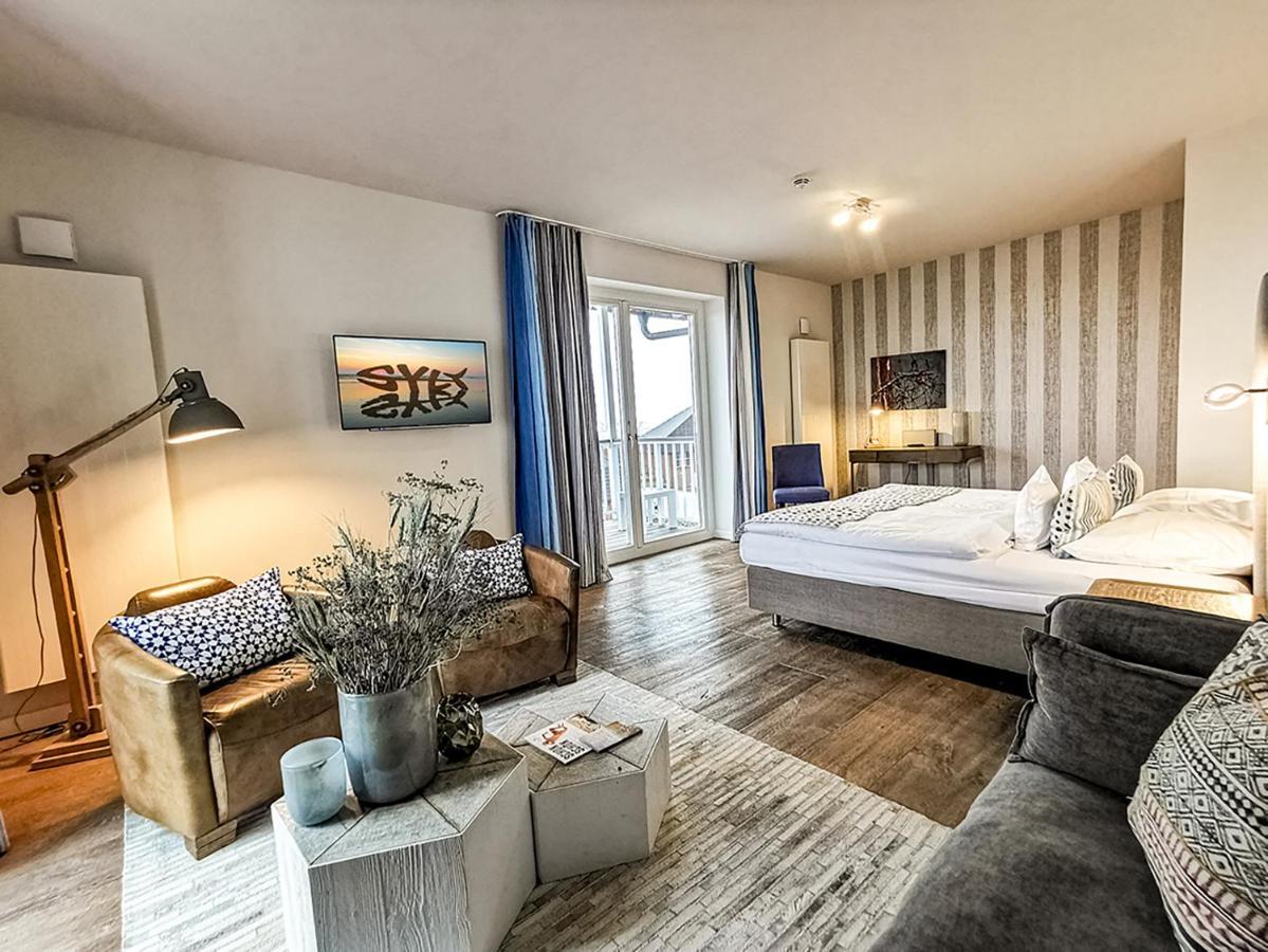 Готель Easy Living Ліст Екстер'єр фото